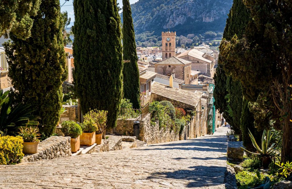 Project for a charming house close to Pollensa surrounded by nature.